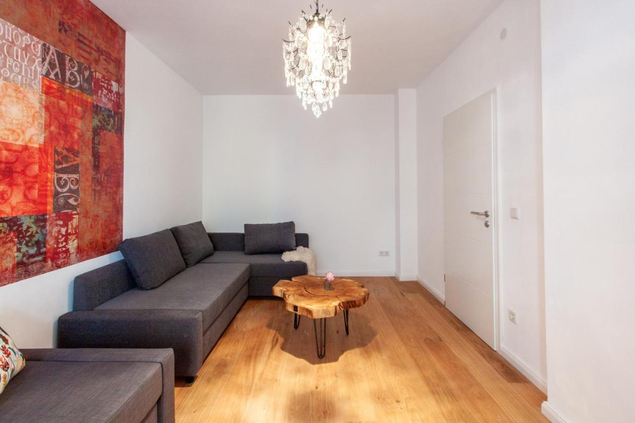 Modern & Spacious Apartment For Up To 8 Persons Wurzburgo Exterior foto